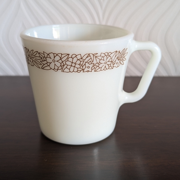 Vintage Pyrex Woodland Brown Floral Milk Glass Mug - Picture 6 of 6